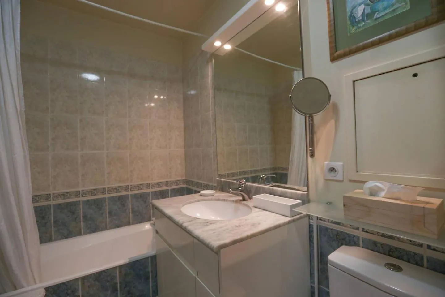Apartamento Bright Pied-A-Terre Eiffel Tower 4 People París